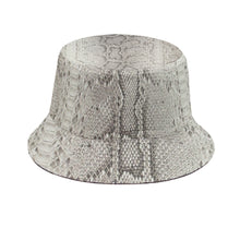 Carica l'immagine nel visualizzatore di Gallery, Grise Faux Snakeskin Small Bucket Hat
