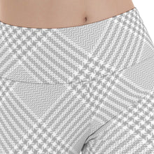 画像をギャラリービューアに読み込む, Glen Plaid Women&#39;s Flare Yoga Pants